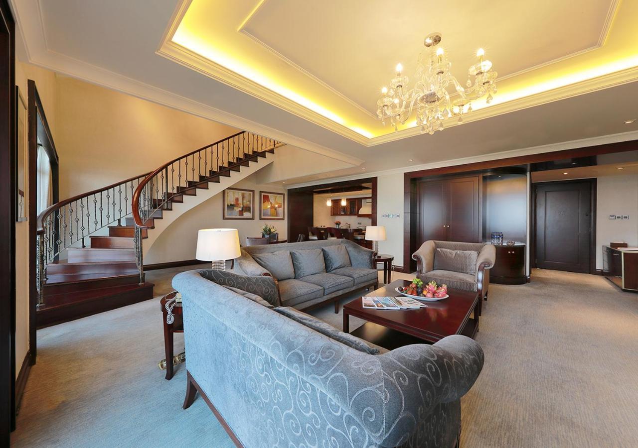 Howard Johnson Riverfront Plaza Fuzhou Fucheu Exterior foto