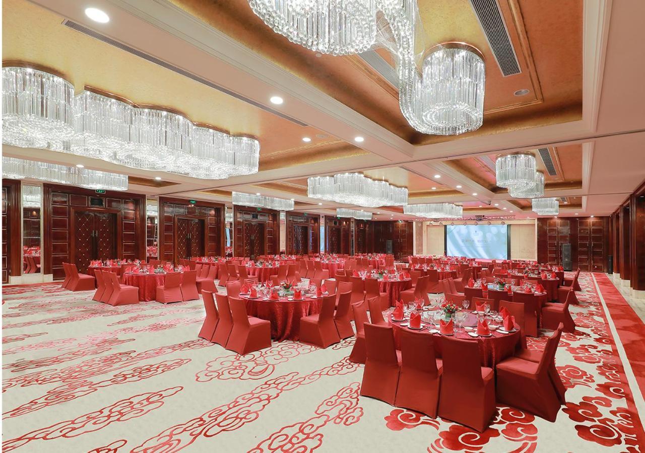 Howard Johnson Riverfront Plaza Fuzhou Fucheu Exterior foto
