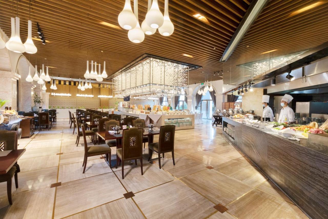 Howard Johnson Riverfront Plaza Fuzhou Fucheu Exterior foto