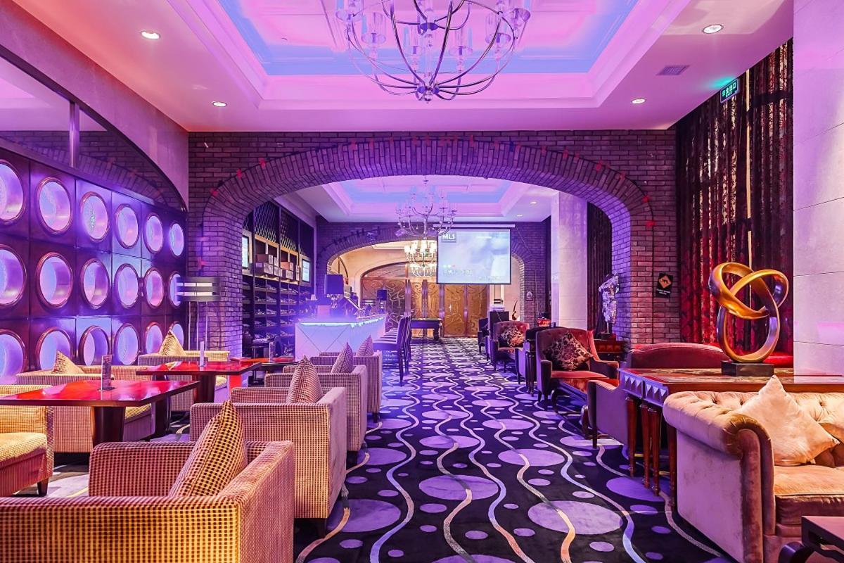 Howard Johnson Riverfront Plaza Fuzhou Fucheu Exterior foto