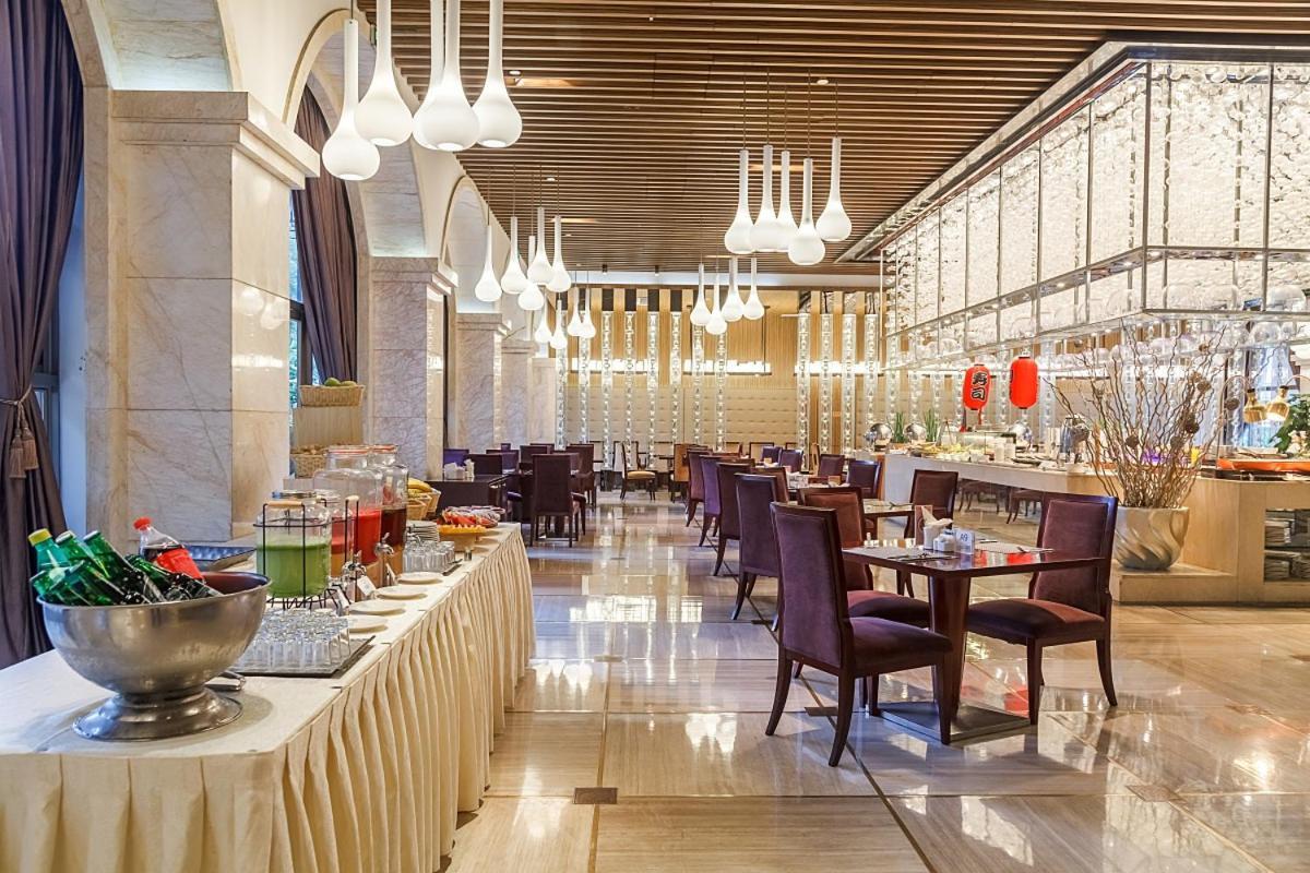 Howard Johnson Riverfront Plaza Fuzhou Fucheu Exterior foto